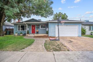 3221 Dublin Ave, Merced, CA 95340