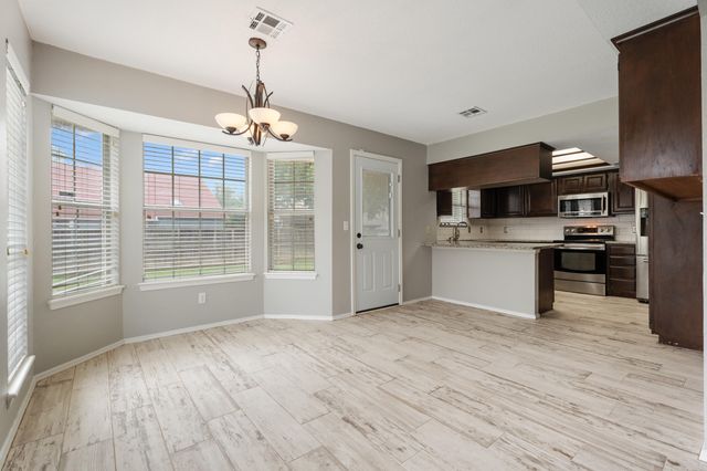 1802 S Fir Place, Broken Arrow, OK 74012