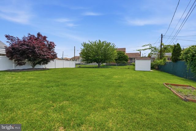 7825 CALVERT ST, Philadelphia, PA 19152