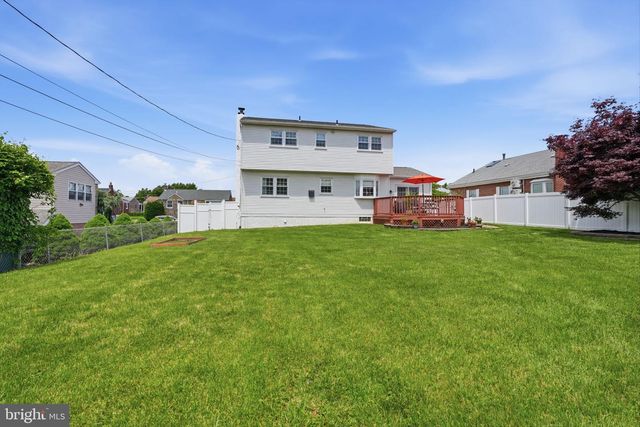 7825 CALVERT ST, Philadelphia, PA 19152