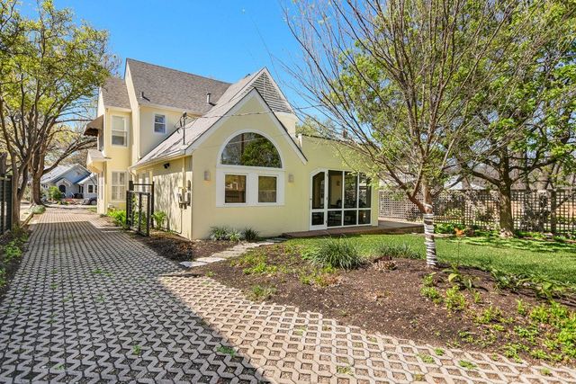 204 W 32nd ST, Austin, TX 78705