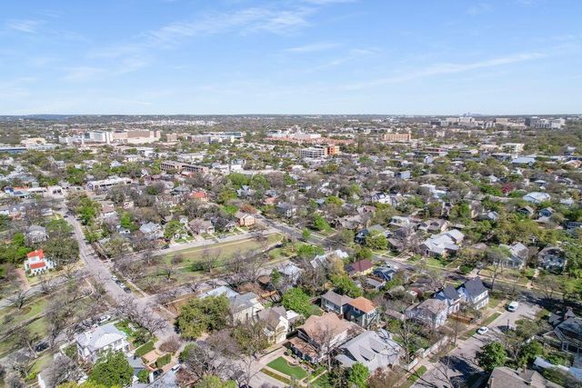 204 W 32nd ST, Austin, TX 78705