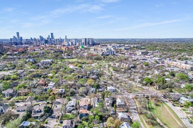 204 W 32nd ST, Austin, TX 78705