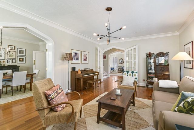 204 W 32nd ST, Austin, TX 78705