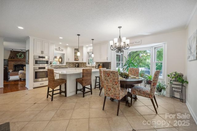 5567 Quail Creek Drive, Granite Falls, NC 28630