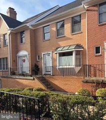 207-A LOCUST ST SE, Vienna, VA 22180