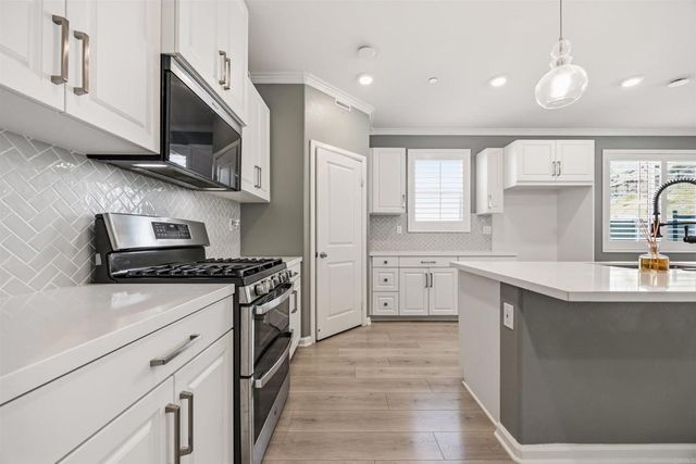 30012 Cabo Del Oeste, Highland, CA 92346