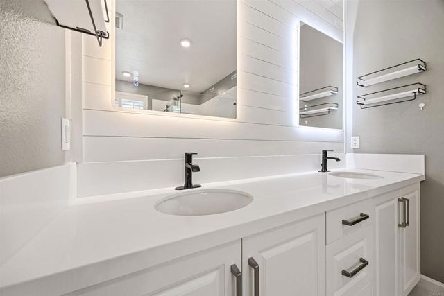 30012 Cabo Del Oeste, Highland, CA 92346