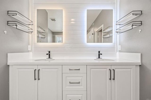 30012 Cabo Del Oeste, Highland, CA 92346