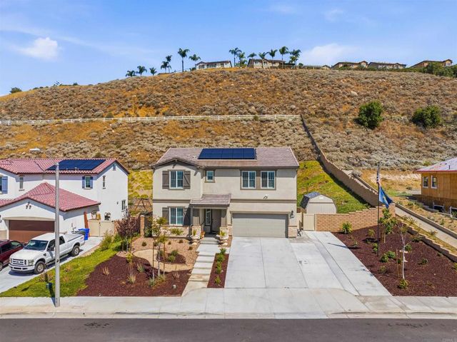 30012 Cabo Del Oeste, Highland, CA 92346