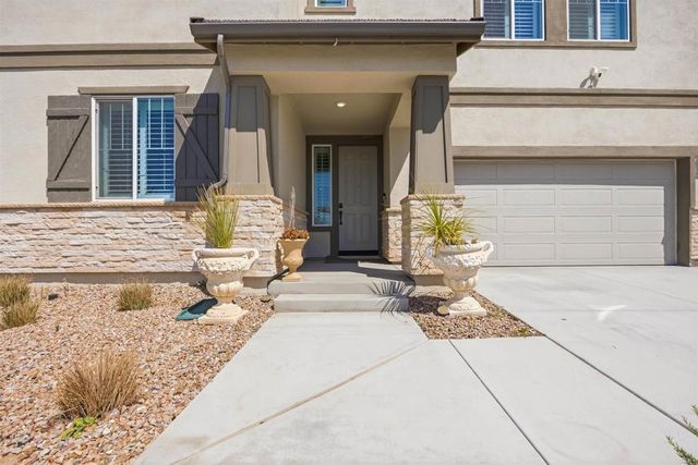 30012 Cabo Del Oeste, Highland, CA 92346