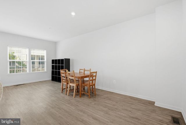 8206 GREENBELT STATION PKWY, Greenbelt, MD 20770