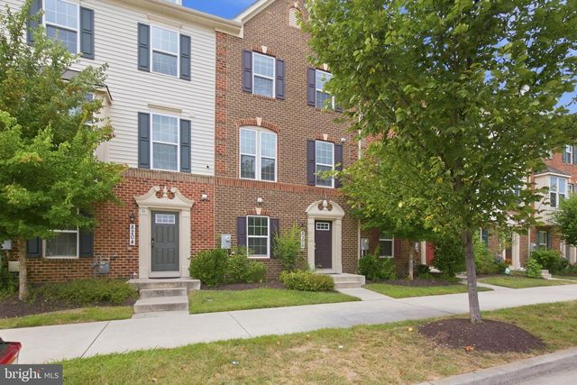 8206 GREENBELT STATION PKWY, Greenbelt, MD 20770