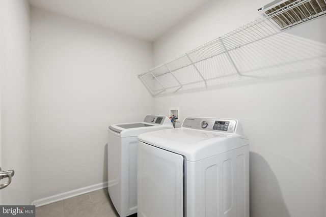 8206 GREENBELT STATION PKWY, Greenbelt, MD 20770