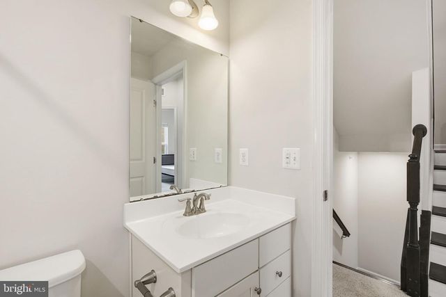 8206 GREENBELT STATION PKWY, Greenbelt, MD 20770