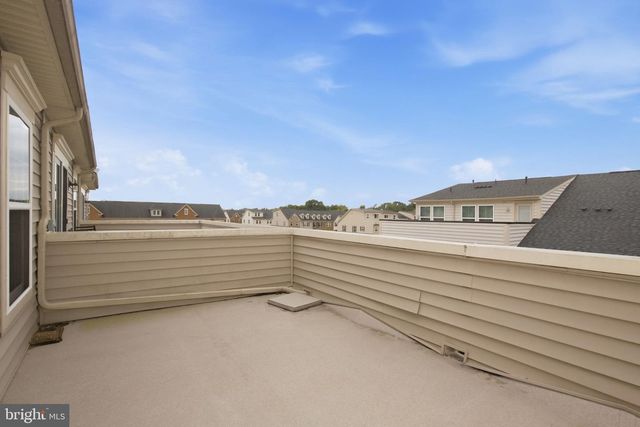 8206 GREENBELT STATION PKWY, Greenbelt, MD 20770