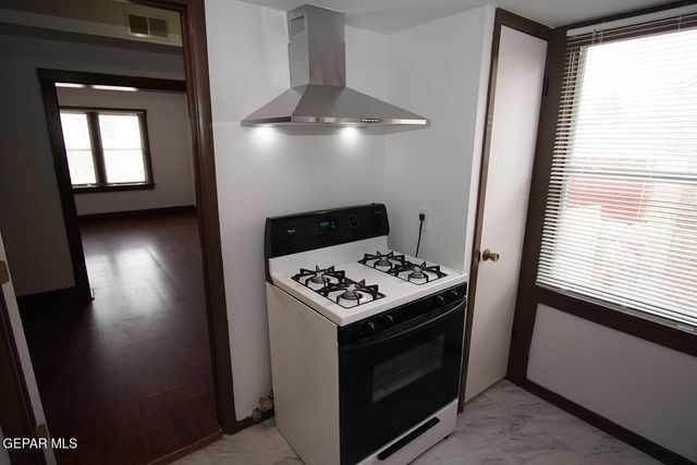 2919 Frankfort Avenue, El Paso, TX 79930