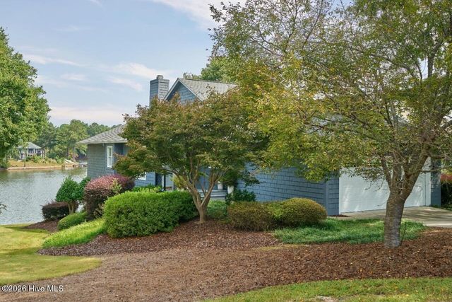 4 Westlake Pointe Drive, Pinehurst, NC 28374