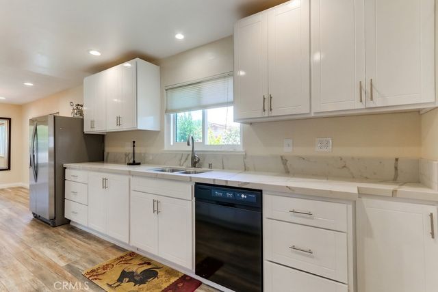 348 22nd Street, Costa Mesa, CA 92627
