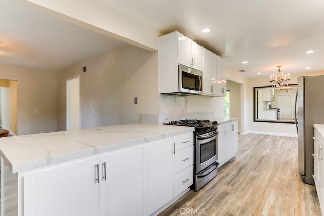 348 22nd Street, Costa Mesa, CA 92627