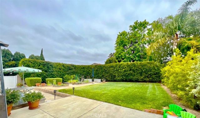 348 22nd Street, Costa Mesa, CA 92627