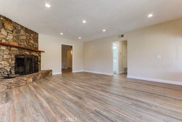 348 22nd Street, Costa Mesa, CA 92627