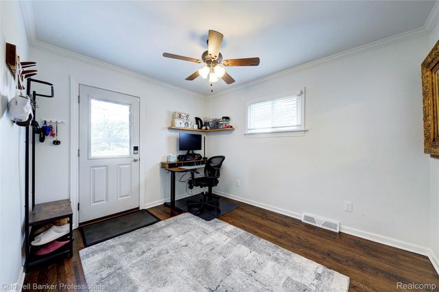 702 Woodlawn Avenue, Royal Oak, MI 48073