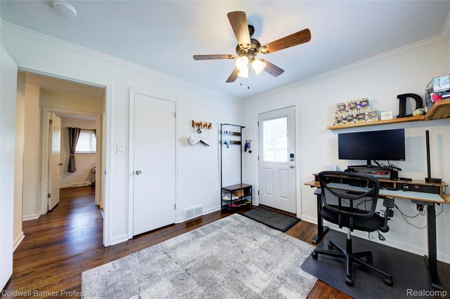 702 Woodlawn Avenue, Royal Oak, MI 48073