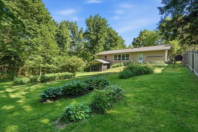 5101 Retana Drive, Madison, WI 53714