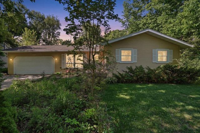 5101 Retana Drive, Madison, WI 53714