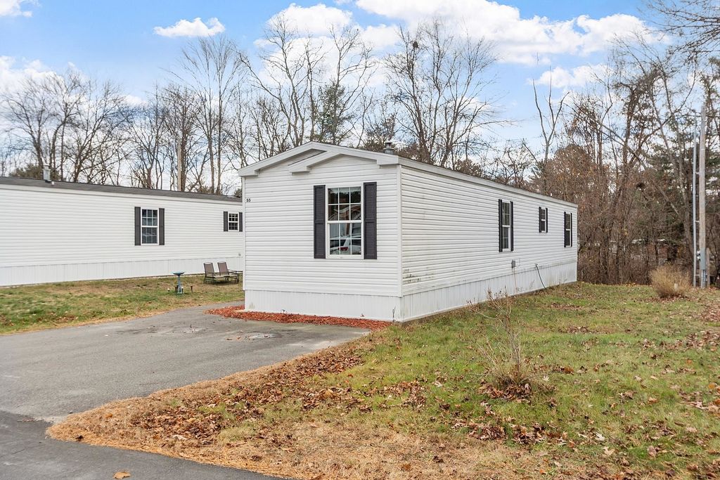 55 Norwich Place, Londonderry, NH 03038