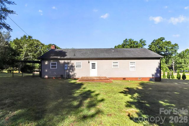 221 S Potter Road, Lancaster, SC 29720