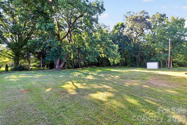 221 S Potter Road, Lancaster, SC 29720