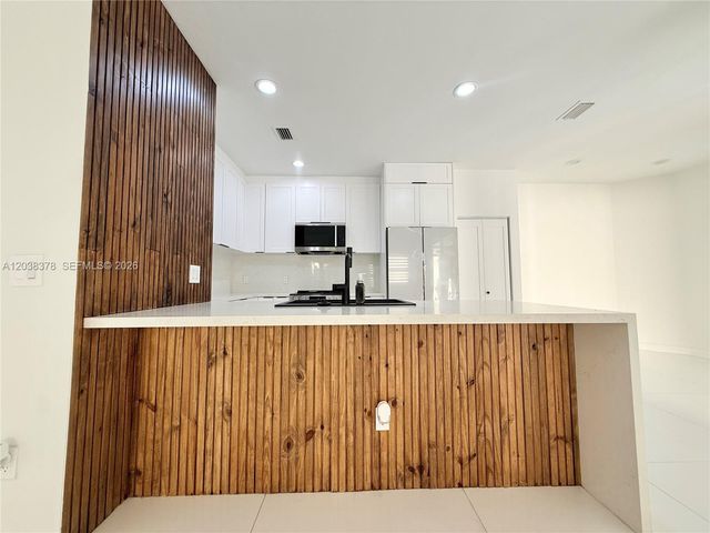 9425 NW 47th Terrace, Doral, FL 33178
