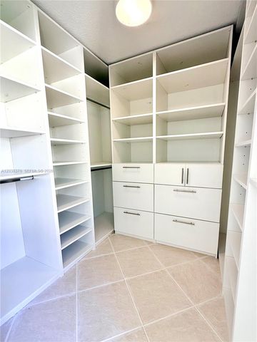 9425 NW 47th Terrace, Doral, FL 33178