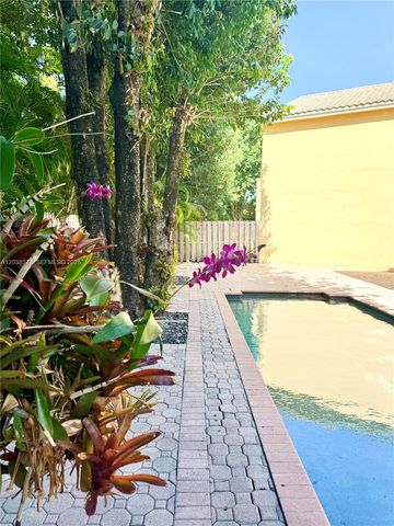 9425 NW 47th Terrace, Doral, FL 33178