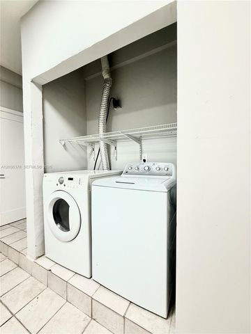 9425 NW 47th Terrace, Doral, FL 33178