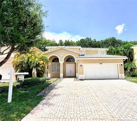 9425 NW 47th Terrace, Doral, FL 33178