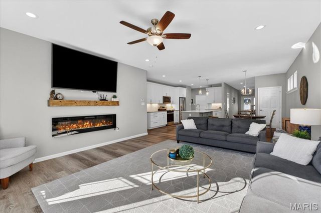 2425 Windswept Farms Drive, Eureka, MO 63025