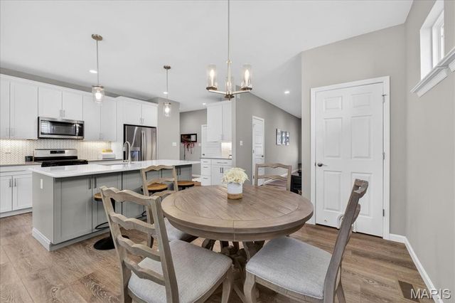 2425 Windswept Farms Drive, Eureka, MO 63025