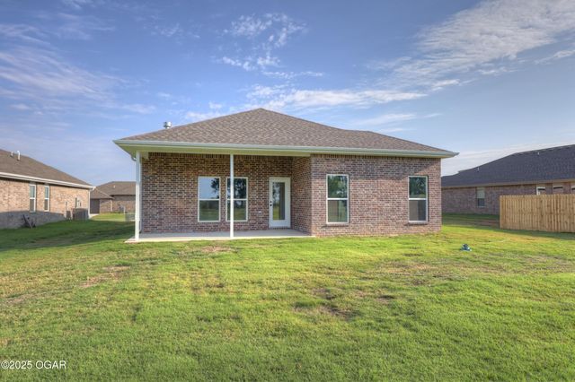 304 Belgian Blue Boulevard, Carl Junction, MO 64834