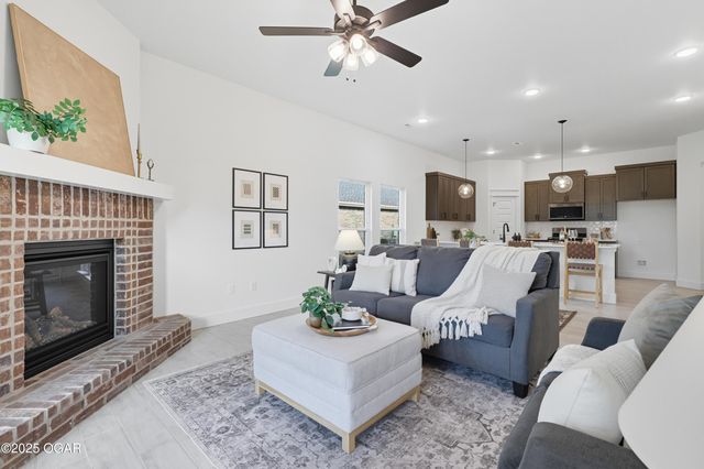 304 Belgian Blue Boulevard, Carl Junction, MO 64834