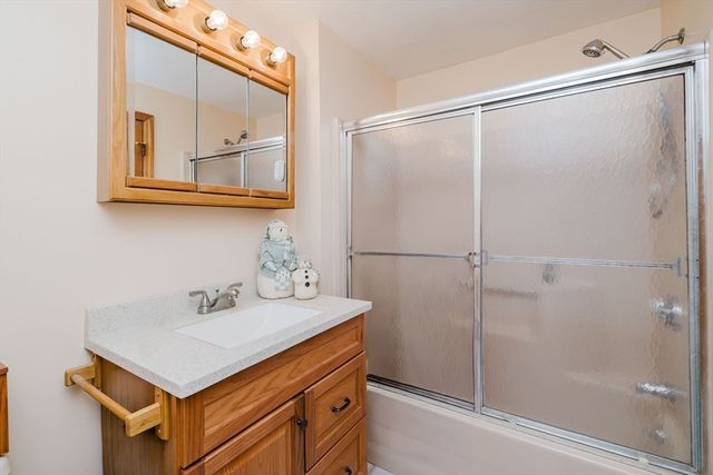 36 Indian Run Rd, Bellingham, MA 02019