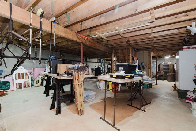 36 Indian Run Rd, Bellingham, MA 02019