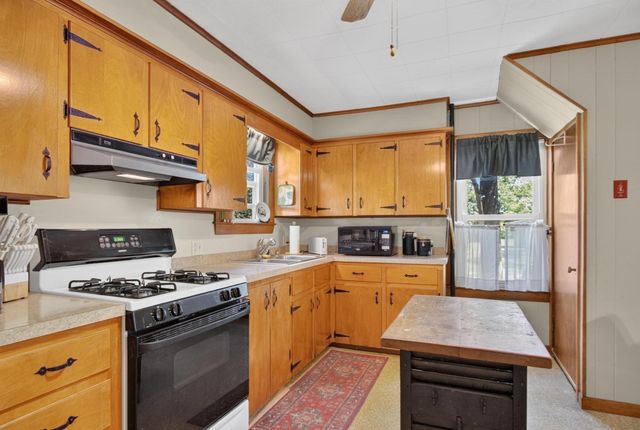 14 Green St., Westborough, MA 01581