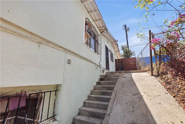 3073 Chadwick, Los Angeles, CA 90032