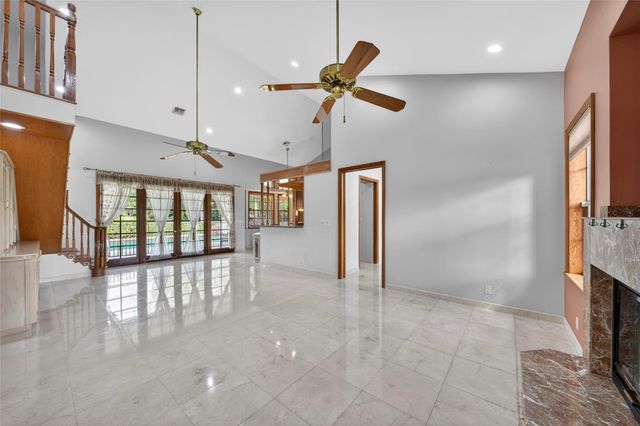 11301 SW 3rd Street, Plantation, FL 33325