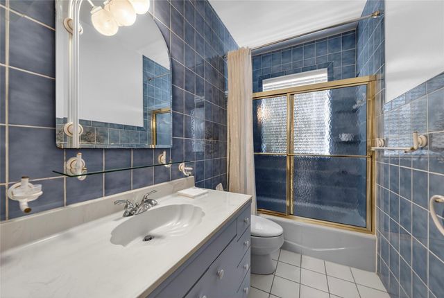 11301 SW 3rd Street, Plantation, FL 33325