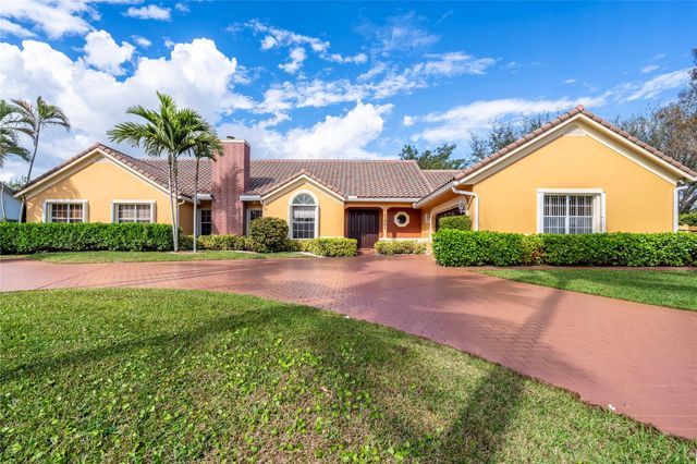 11301 SW 3rd Street, Plantation, FL 33325