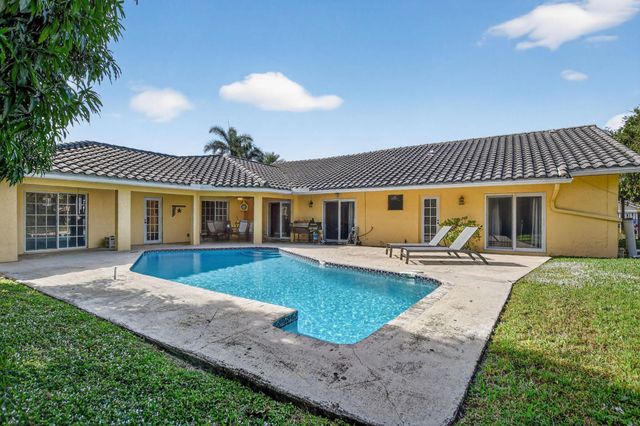 21310 Escondido Way S, Boca Raton, FL 33433